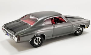ACME A1805523 - 1/18 Scale 1970 Chevelle 454 LS6 Diecast Model