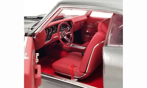 ACME A1805523 - 1/18 Scale 1970 Chevelle 454 LS6 Diecast Model