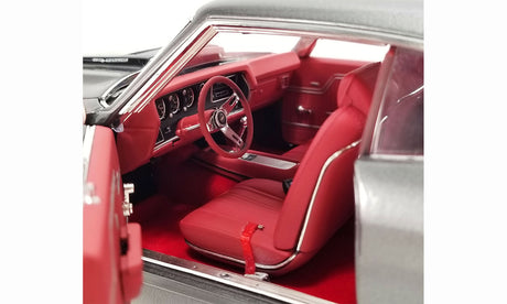 ACME A1805523 - 1/18 Scale 1970 Chevelle 454 LS6 Diecast Model