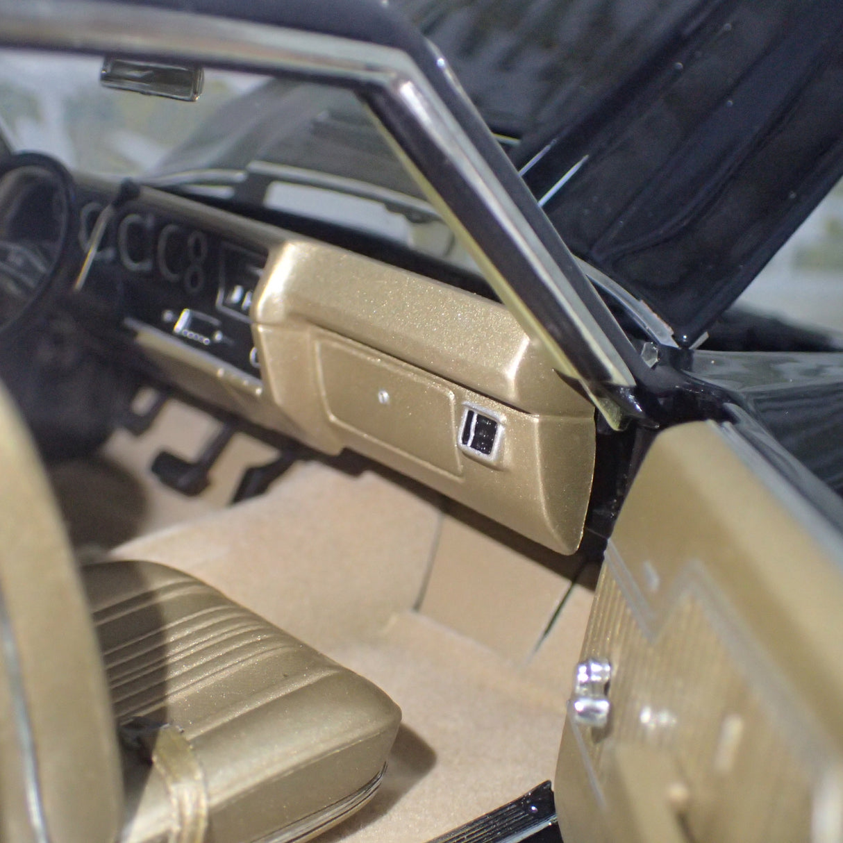 ACME A1804107 - 1/18 Scale 1932 Ford Truck - So-Cal Speed Shop Die-cast Model Replica