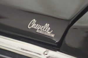 ACME A1805527 - 1/18 Scale 1970 Chevrolet Chevelle SS 454 Die-cast Model