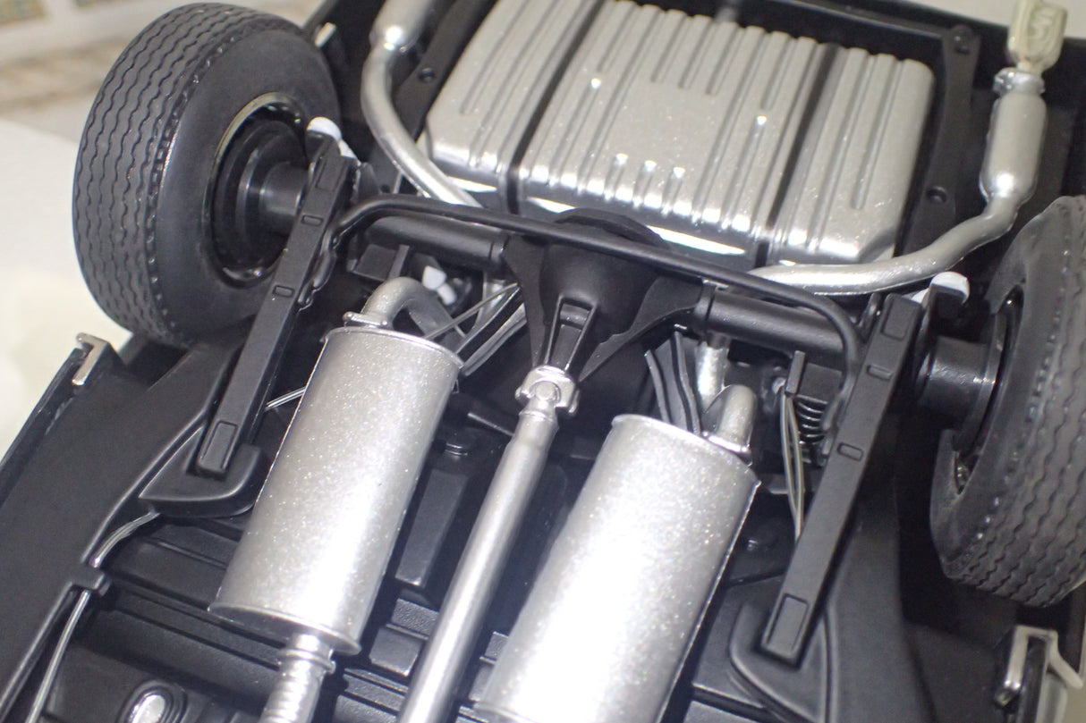 ACME A1805527 - 1/18 Scale 1970 Chevrolet Chevelle SS 454 Die-cast Model