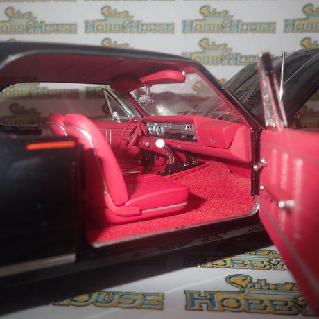 ACME A1805622 - 1/18 Scale 1967 OLDSMOBILE 442 Diecast Scale Model Replica