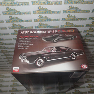 ACME A1805622 - 1/18 Scale 1967 OLDSMOBILE 442 Diecast Scale Model Replica
