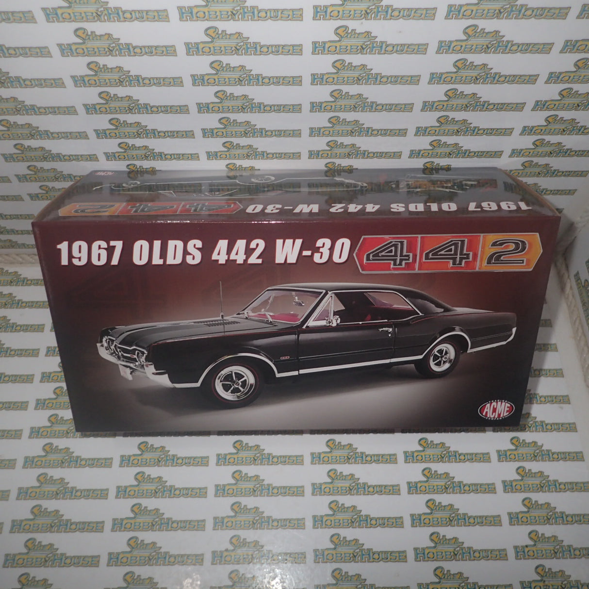 ACME A1805622 - 1/18 Scale 1967 OLDSMOBILE 442 Diecast Scale Model Replica