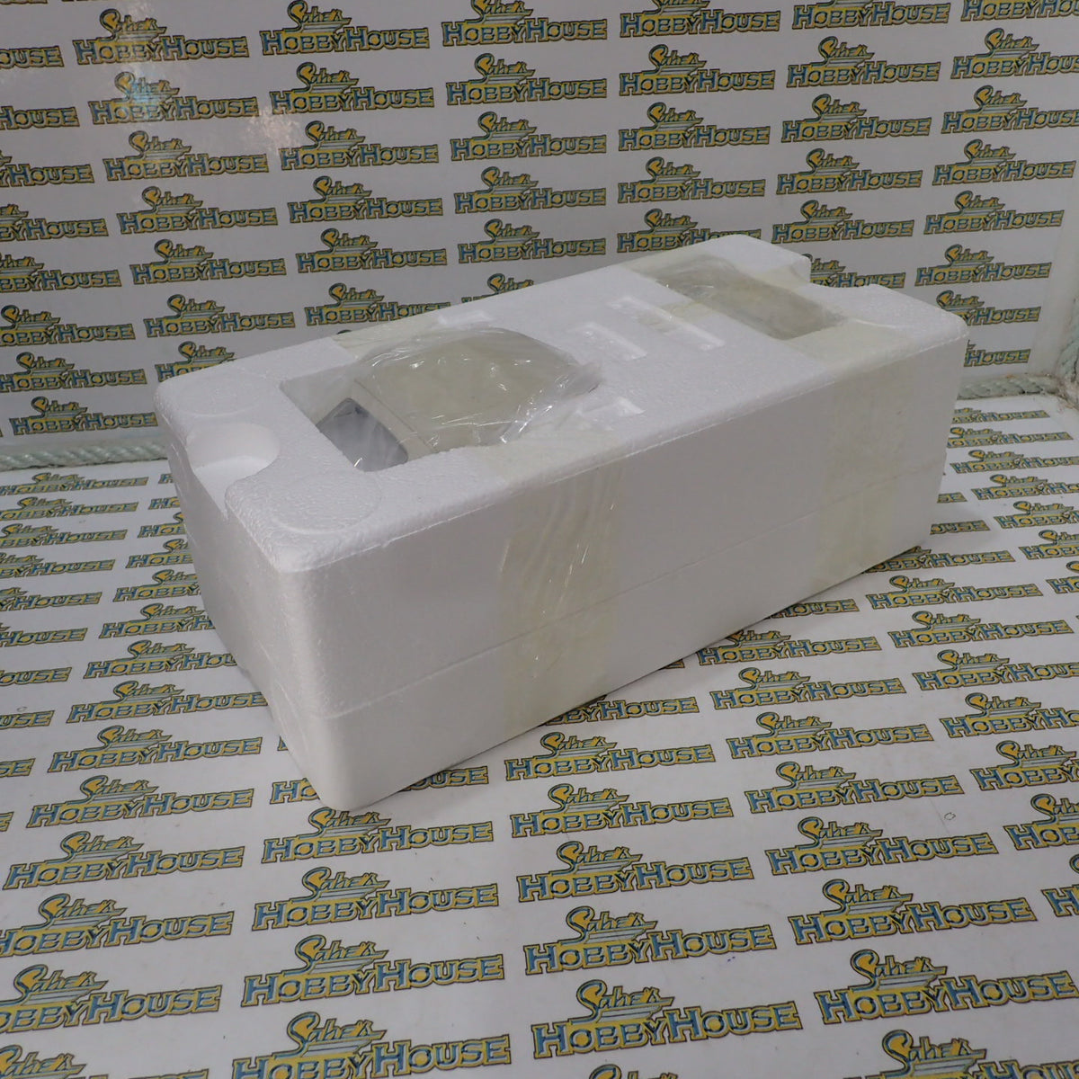 ACME A1805718 - 1/18 Scale - 1968 CHEVROLET CAMARO CONVERTIBLE - UNICORN Diecast Scale Model Replica (Copy)