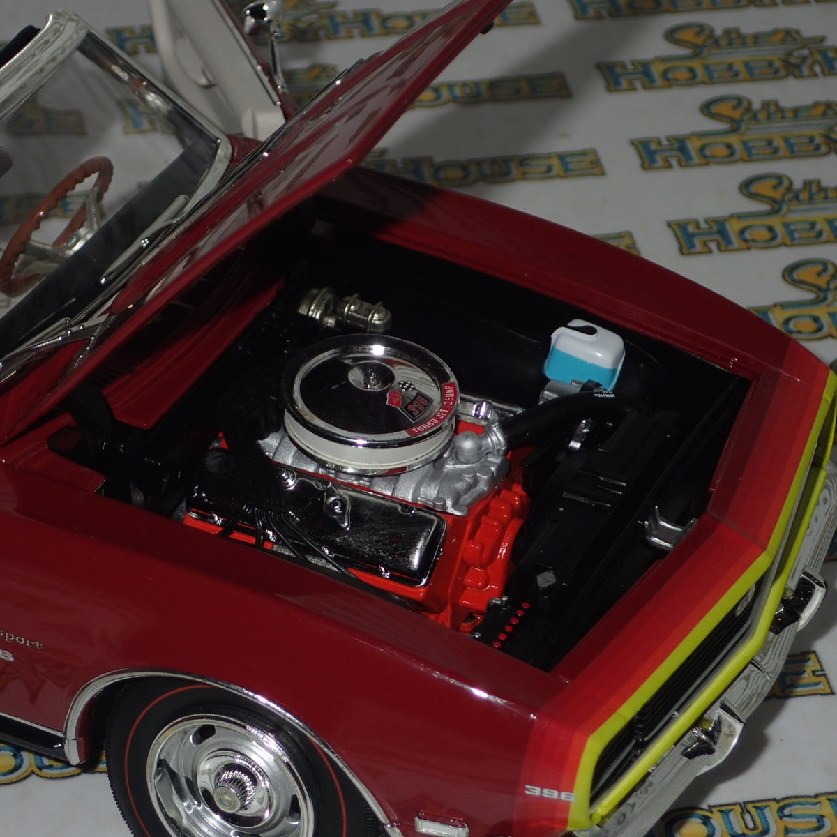 ACME A1805718 - 1/18 Scale - 1968 CHEVROLET CAMARO CONVERTIBLE - UNICORN Diecast Scale Model Replica (Copy)