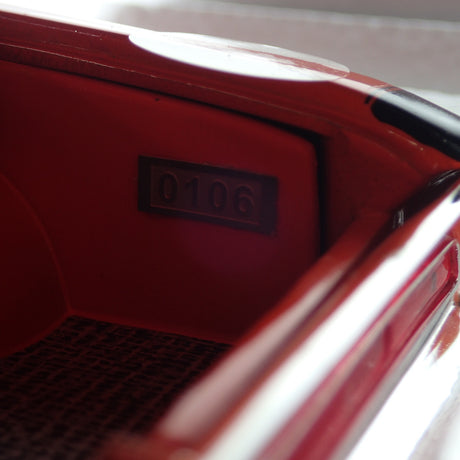 ACME YCID DIECAST A18060220VTY - 1:18 Scale 1970 Dodge Challenger R/T 425 Hemi orange with vinyl