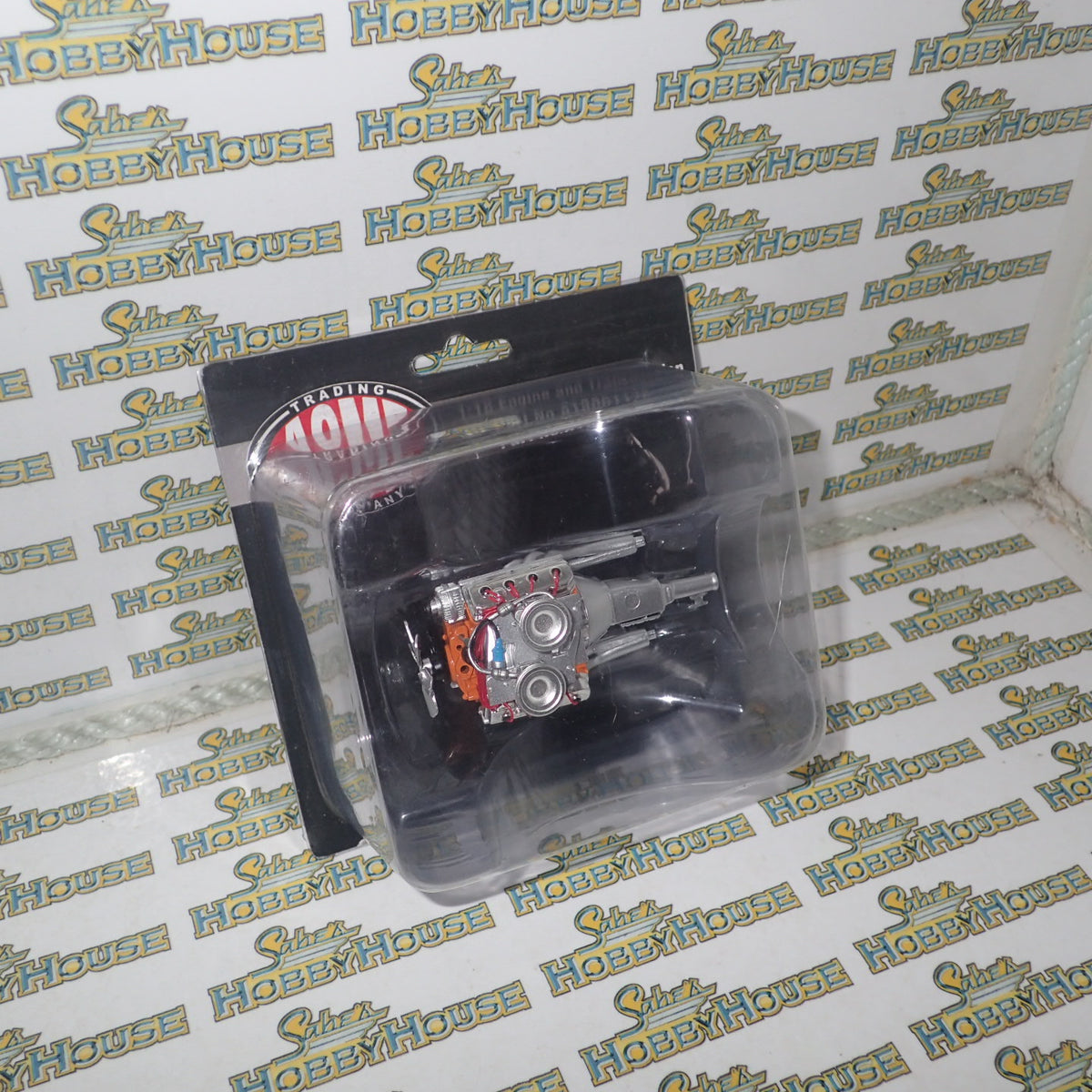 ACME A1806117E - 1/18 Scale - 426 HEMI ENGINE & TRANSMISSION Scale Model Replica