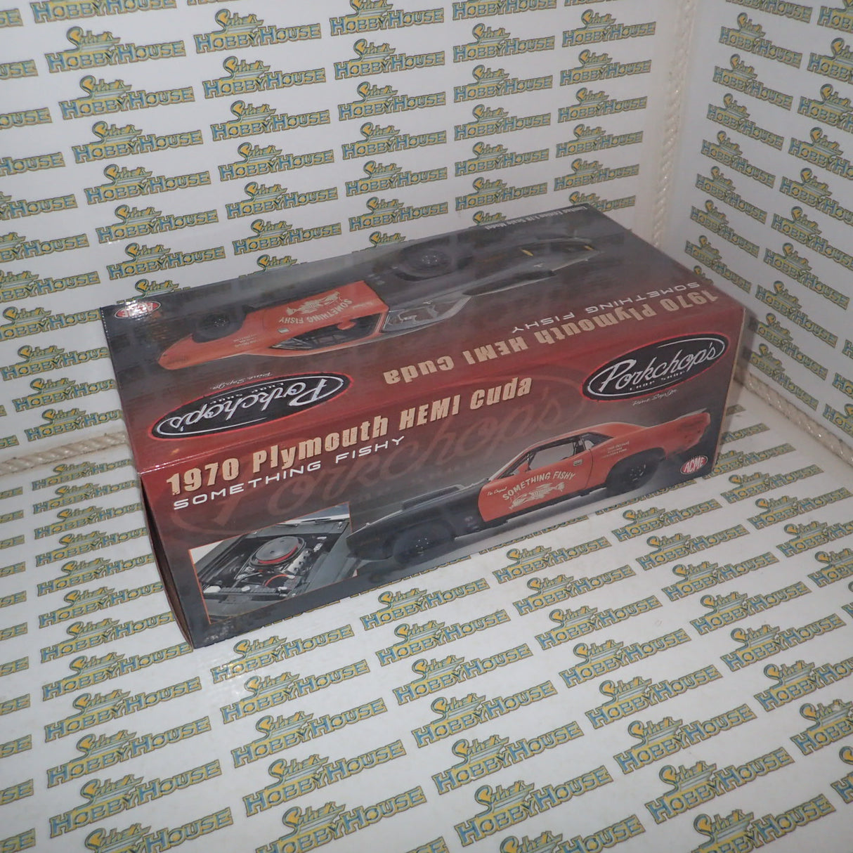 ACME A1806131 - 1/18 Scale 1970 PLYMOUTH HEMI CUDA - PORK CHOP'S SOMETHIN FISHY Diecast Scale Model Replica