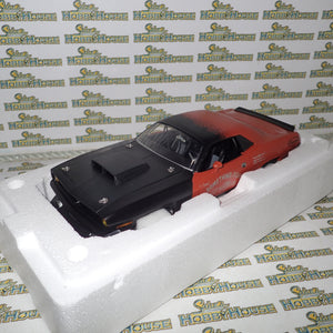 ACME A1806131 - 1/18 Scale 1970 PLYMOUTH HEMI CUDA - PORK CHOP'S SOMETHIN FISHY Diecast Scale Model Replica