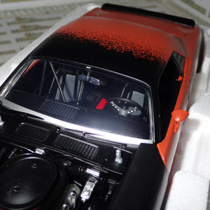 ACME A1806131 - 1/18 Scale 1970 PLYMOUTH HEMI CUDA - PORK CHOP'S SOMETHIN FISHY Diecast Scale Model Replica