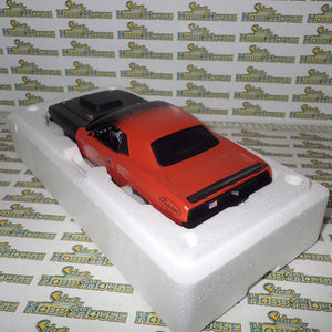 ACME A1806131 - 1/18 Scale 1970 PLYMOUTH HEMI CUDA - PORK CHOP'S SOMETHIN FISHY Diecast Scale Model Replica