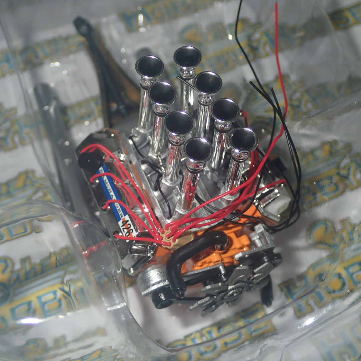 ACME A1806502E - 1/18 Scale 426 Injected Hemi Engine with Transmission