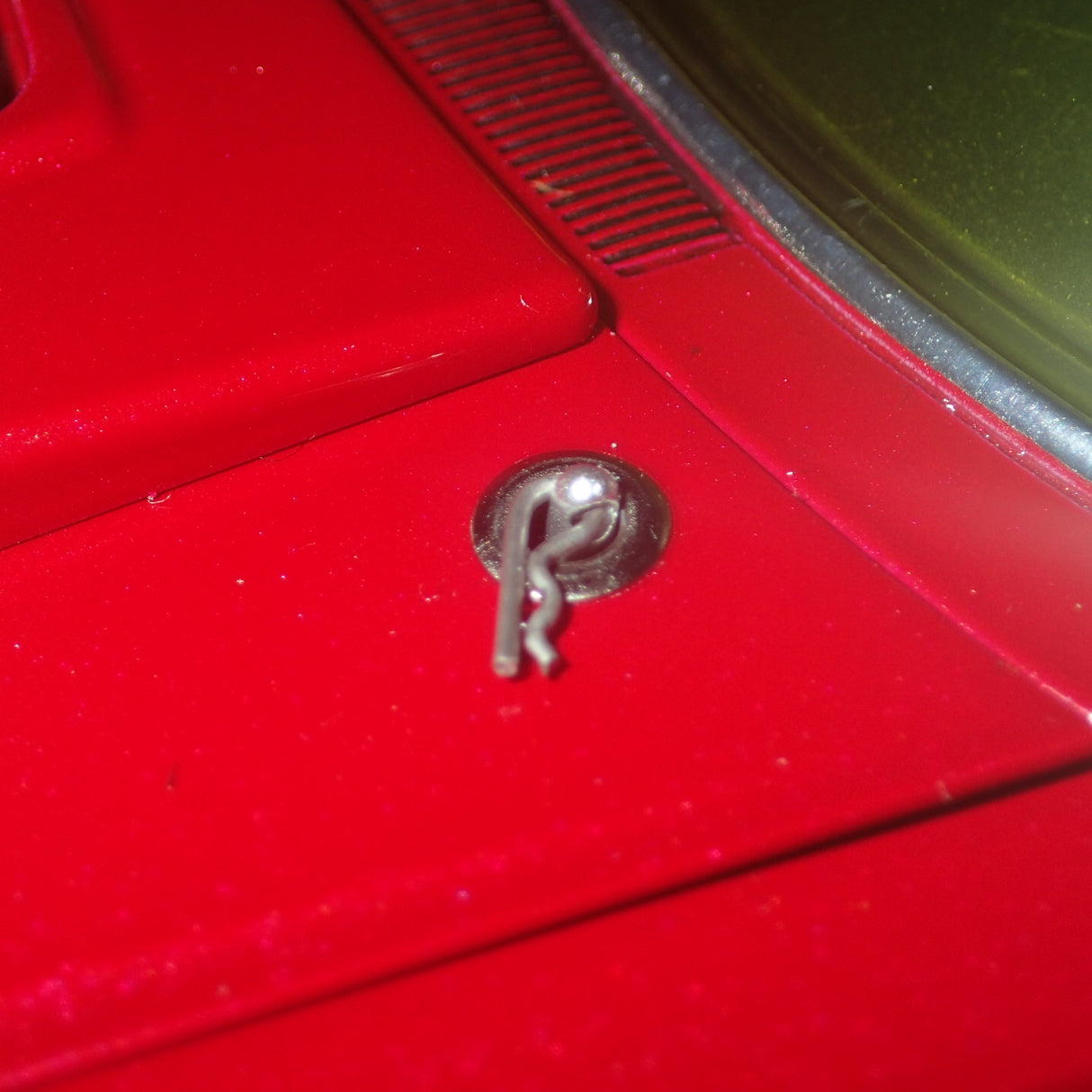 ACME A1806508 - 1/18 Scale 1965 PLYMOUTH AWB RAT FINK Diecast Scale Model Replica