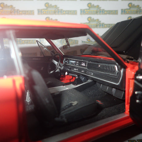 ACME A1806604 - 1/18 Scale - 1967 DODGE CORONET R/T RESTOMOD