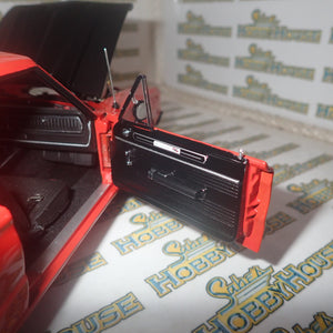 ACME A1806604 - 1/18 Scale - 1967 DODGE CORONET R/T RESTOMOD