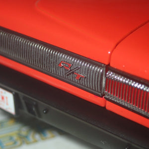 ACME A1806604 - 1/18 Scale - 1967 DODGE CORONET R/T RESTOMOD