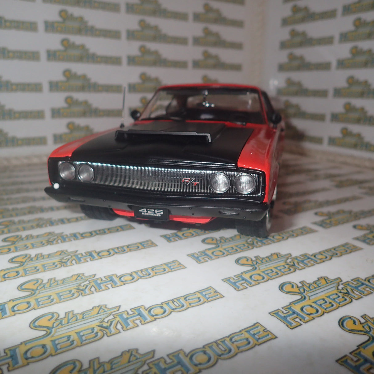 ACME A1806604 - 1/18 Scale - 1967 DODGE CORONET R/T RESTOMOD