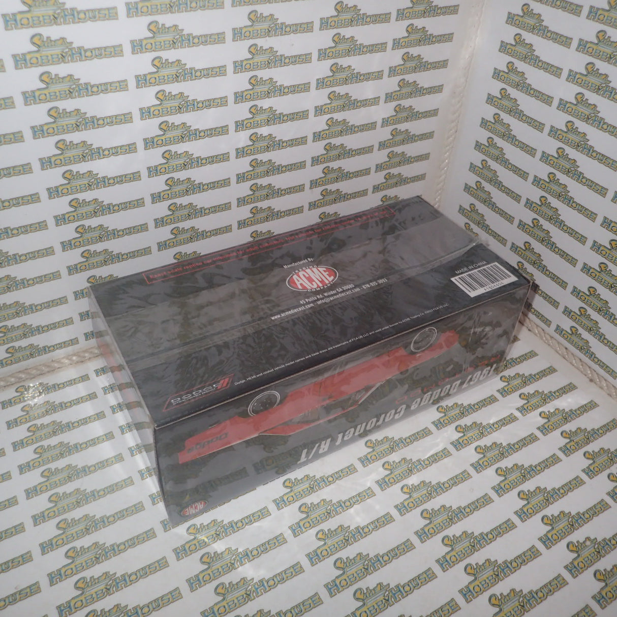 ACME A1806604 - 1/18 Scale - 1967 DODGE CORONET R/T RESTOMOD