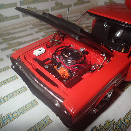 ACME A1806604 - 1/18 Scale - 1967 DODGE CORONET R/T RESTOMOD