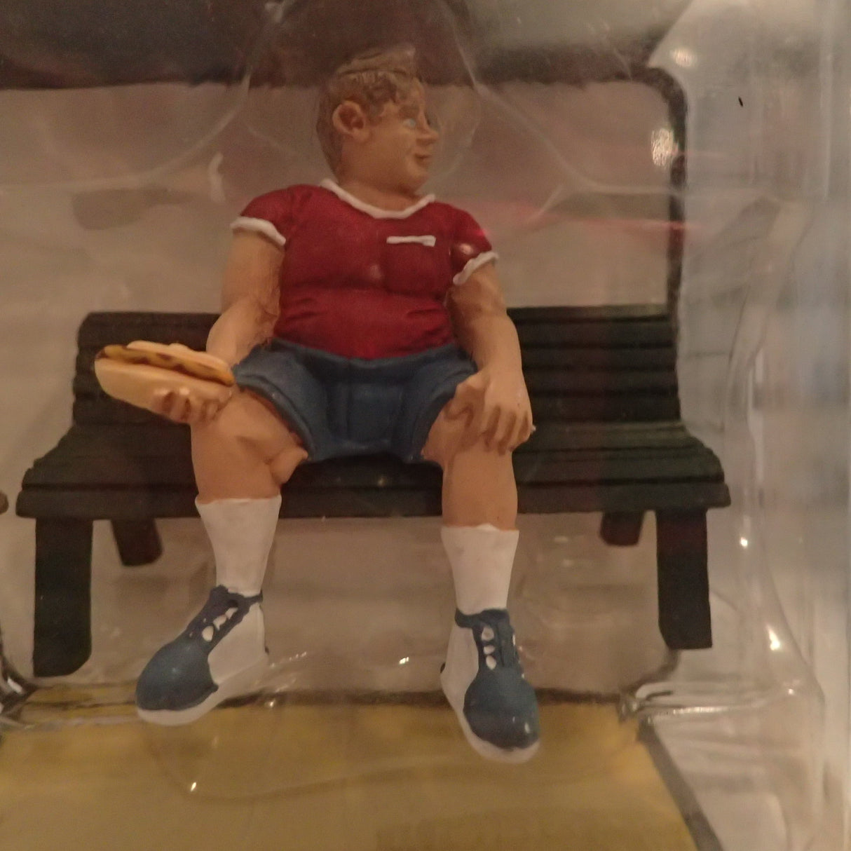 Woodland Scenics A2521 - Scenic Accents G Scale Man on Bench with Dog Plastic Figures