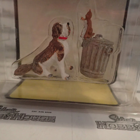 Woodland Scenics - A2524 Scenic Accents - G Scale - Rover and Felix Plastic Figures