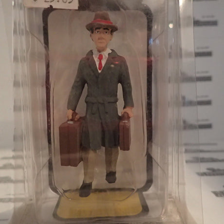 Woodland Scenics - A2538 Scenic Accents - G Scale - Carl Commuter Plastic Figures