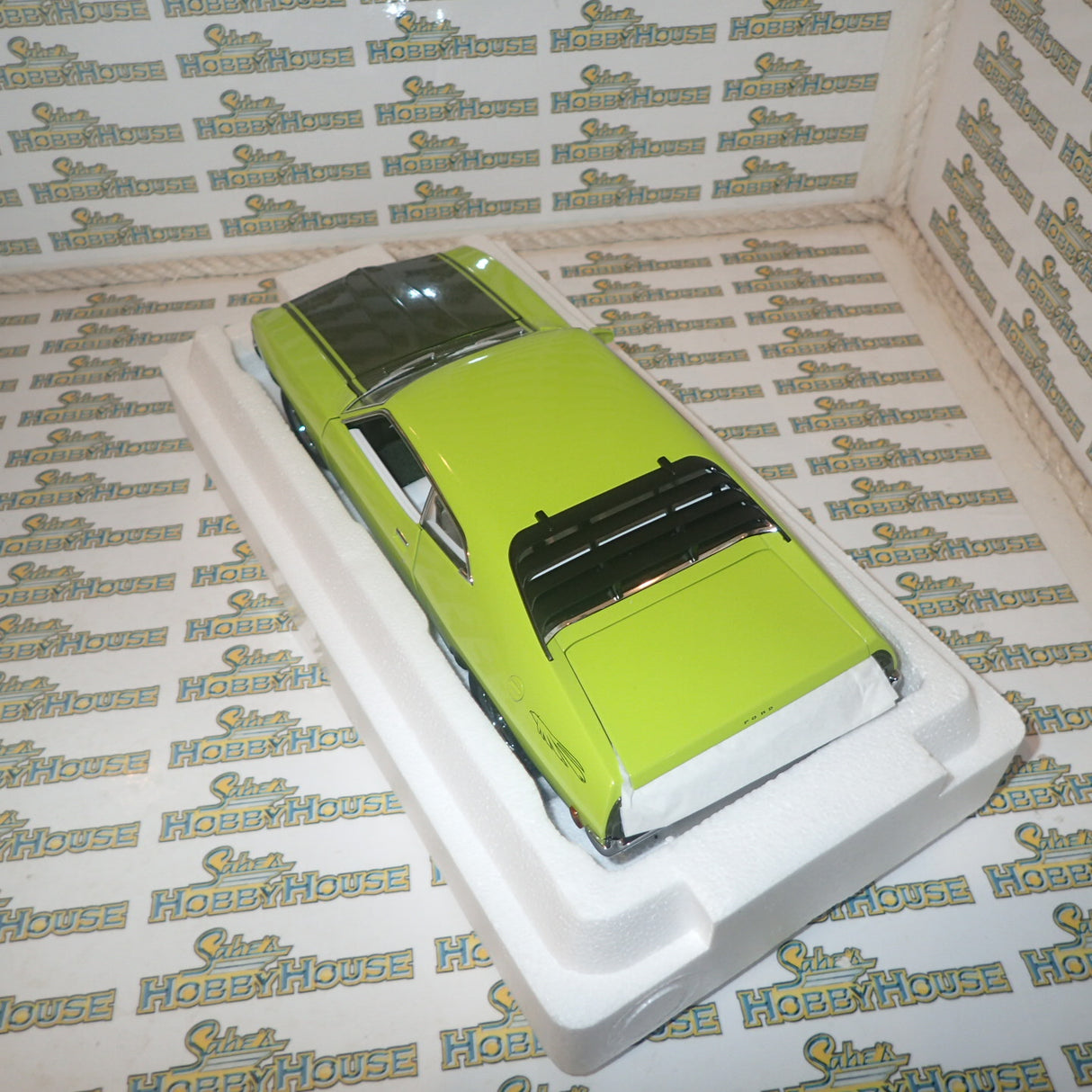 Biante AutoArt A72727 - 1/18 Scale Ford XA Falcon Coupe Superbird in Lime Glaze/Jewel Green Diecast Scale Model Replica