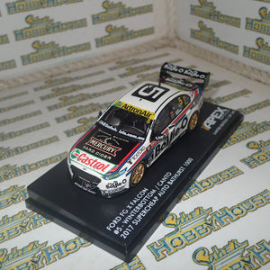 APEX Replicas AR41426 - 1/43 Scale - Ford FG-X Falcon The Bottle-O Racing Team #5 Winterbottom/Canto 2017 Bathurst 1000 Scale Model Replica
