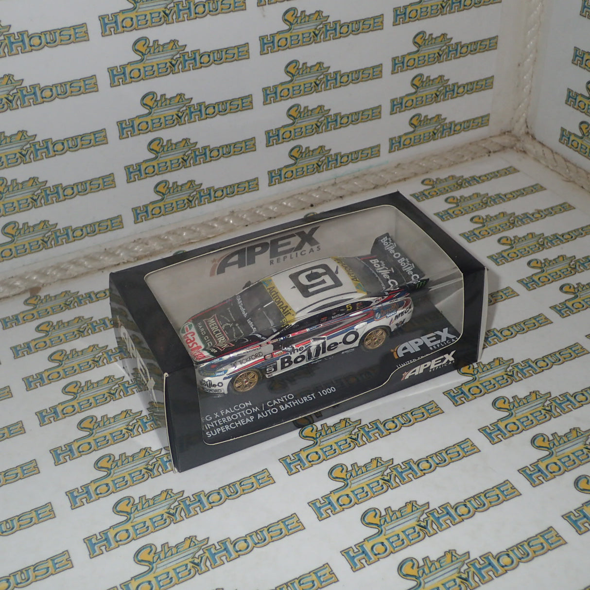 APEX Replicas AR41426 - 1/43 Scale - Ford FG-X Falcon The Bottle-O Racing Team #5 Winterbottom/Canto 2017 Bathurst 1000 Scale Model Replica