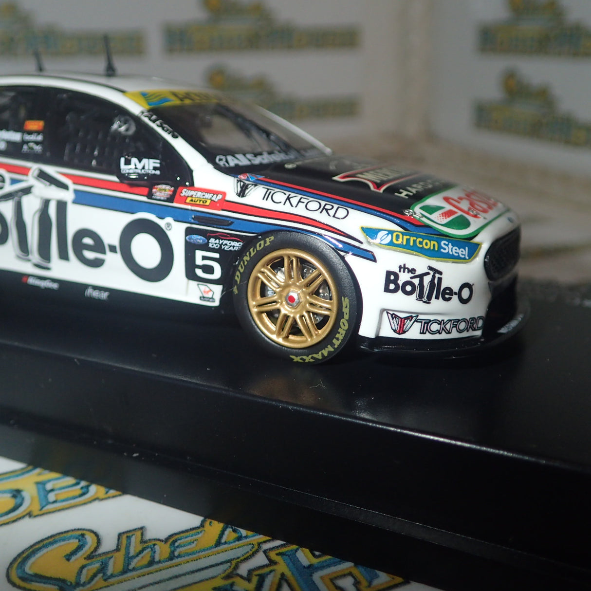 APEX Replicas AR41426 - 1/43 Scale - Ford FG-X Falcon The Bottle-O Racing Team #5 Winterbottom/Canto 2017 Bathurst 1000 Scale Model Replica