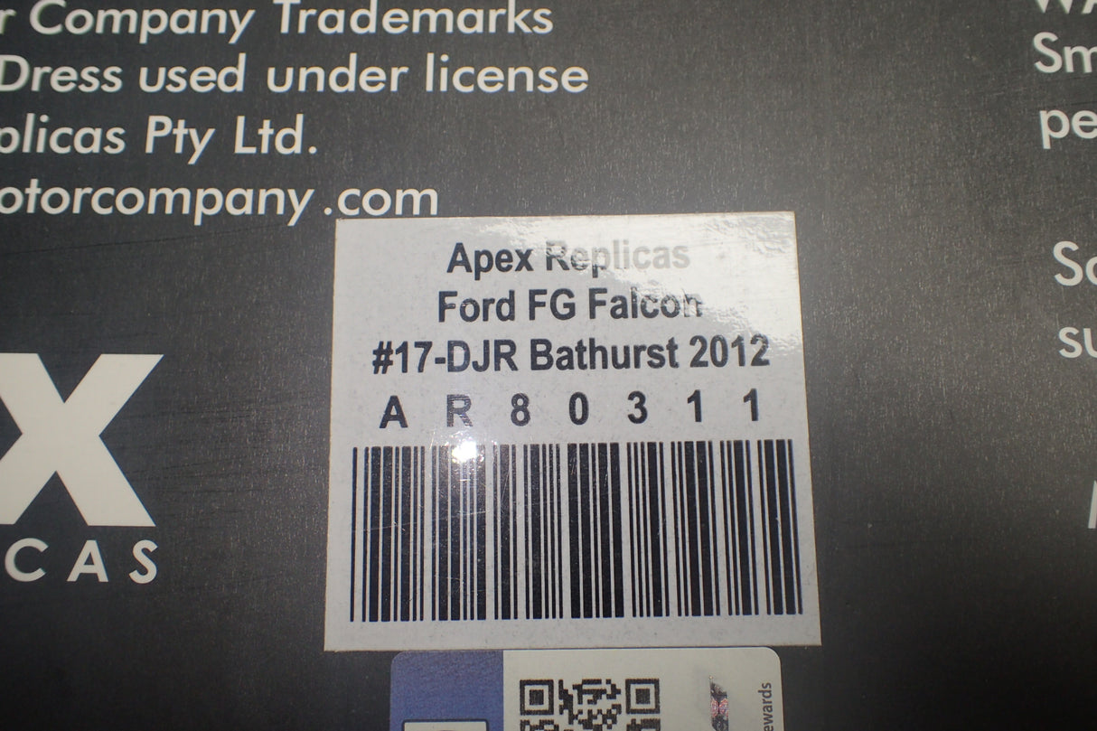 APEX Replicas AR80311 - 1/18 Scale Ford FG Falcon #17 Bathurst 2012 Moffat/Davidson Tru-Blue Livery Die-Cast Replica