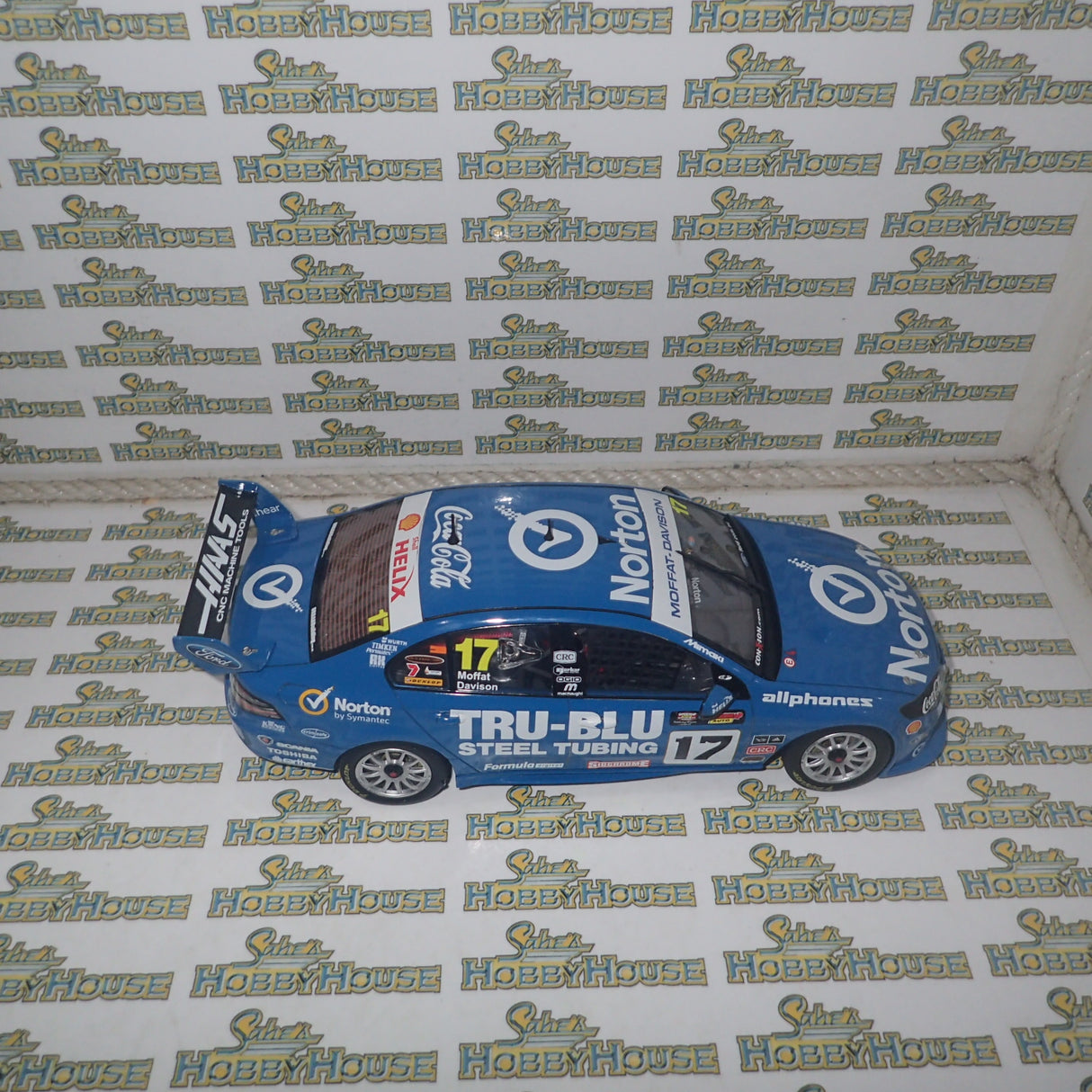 APEX Replicas AR80311 - 1/18 Scale Ford FG Falcon #17 Bathurst 2012 Moffat/Davidson Tru-Blue Livery Die-Cast Replica