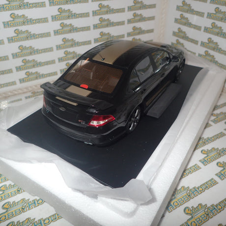 Apex Replicas AR80605 - 1/18 Scale FPV GT-F 2014 in Silhouette with Gold Stipes