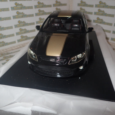 Apex Replicas AR80605 - 1/18 Scale FPV GT-F 2014 in Silhouette with Gold Stipes