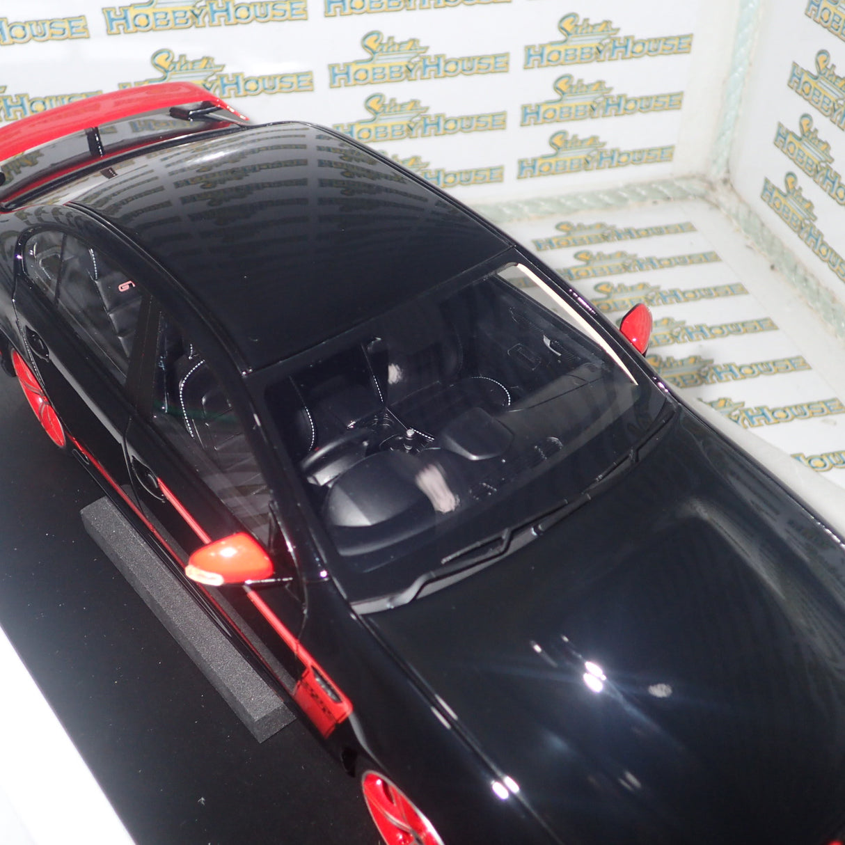 APEX Replicas AR80606 - 1/18 Scale Ford Performance Vehicles GT R-Spec 2012 in Silhouette Black with Red Accents Scale Model Replica