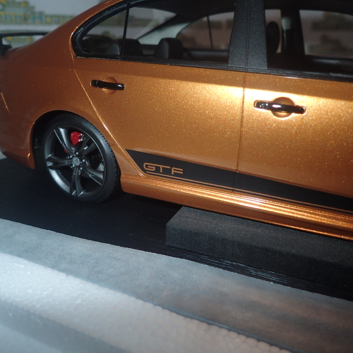 Apex Replicas AR80607 - 1/18 Scale FPV GT-F 2014 in Victory Gold with Black Stripes Scale Model Replica