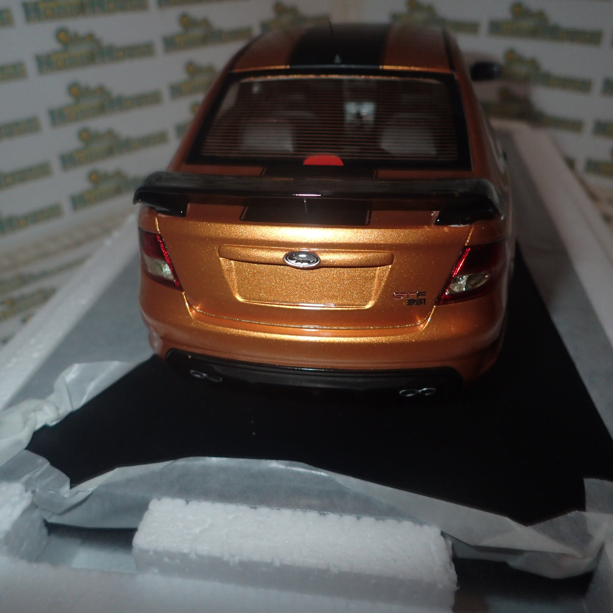 Apex Replicas AR80607 - 1/18 Scale FPV GT-F 2014 in Victory Gold with Black Stripes Scale Model Replica