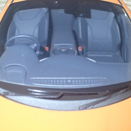 Apex Replicas AR81802 - 1/18 Scale Gen-F Maloo R8 2014 in Fantale Orange Scale Model Replica