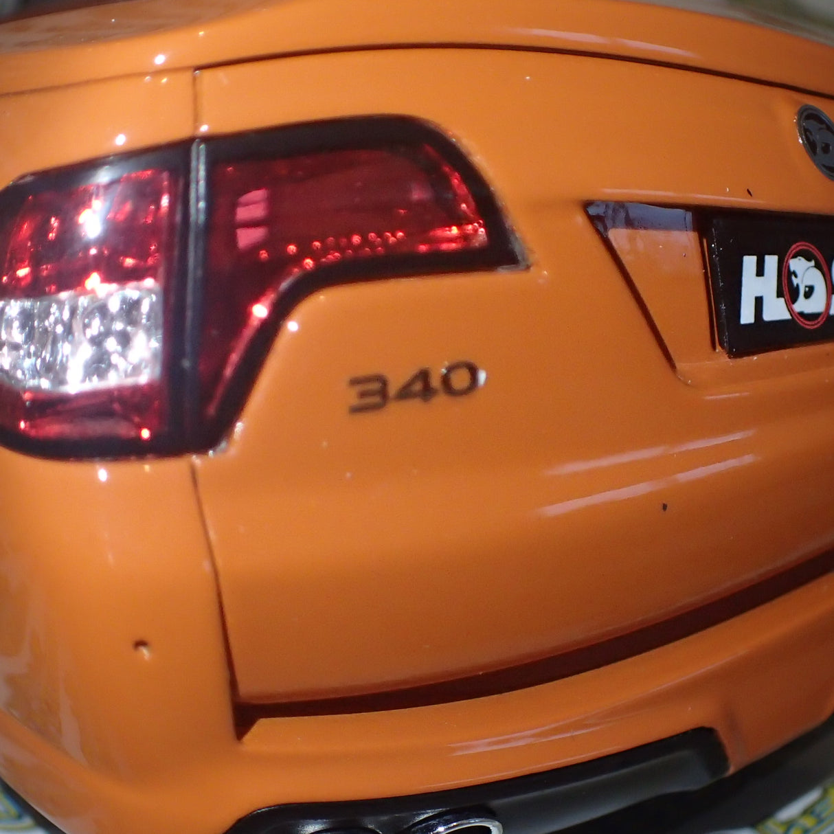 Apex Replicas AR81802 - 1/18 Scale Gen-F Maloo R8 2014 in Fantale Orange Scale Model Replica