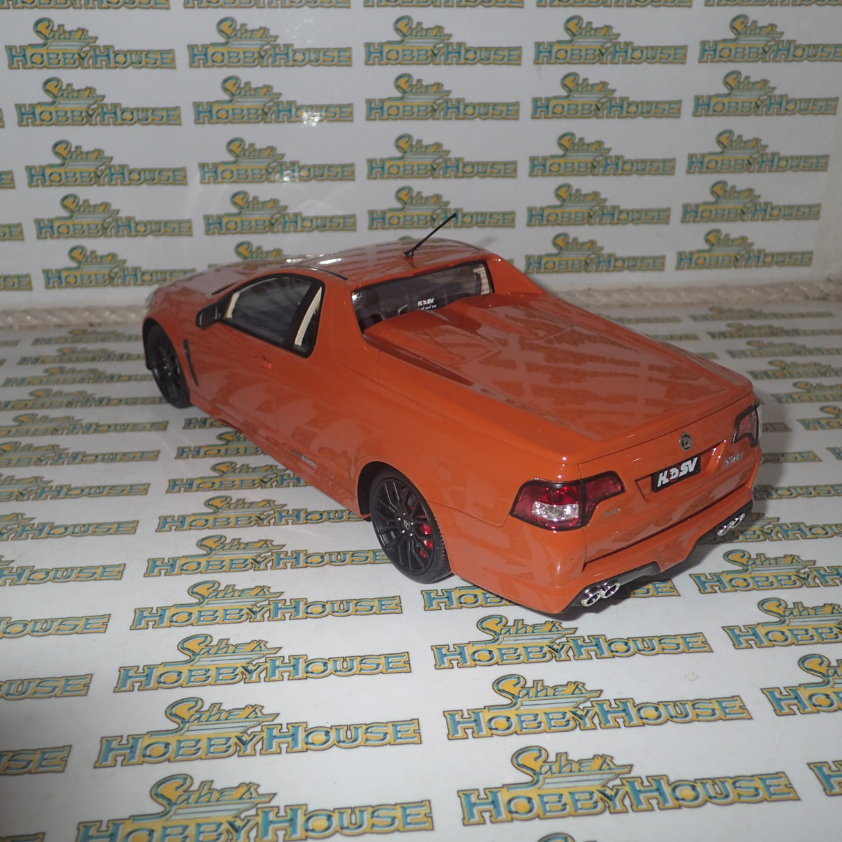 Apex Replicas AR81802 - 1/18 Scale Gen-F Maloo R8 2014 in Fantale Orange Scale Model Replica