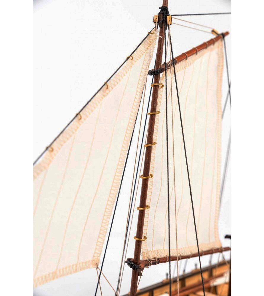 Artesania Latina ART-19005 - 1/50 Scale HMS Endeavour's Captain Longboat Wooden Ship Model
