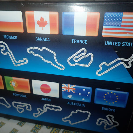 AFX AX21018- 1/64 Scale Super International Slot Car Set