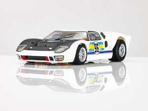 AFX 22057 - Ford GT40 MKII #96 Daytona Slot Car