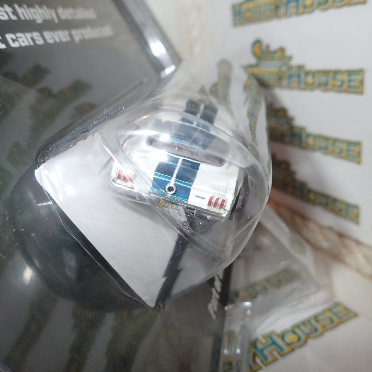 AFX 22068 – 1965 Shelby Mustang GT350 Wht/Blu