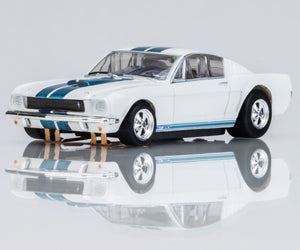 AFX 22068 – 1965 Shelby Mustang GT350 Wht/Blu