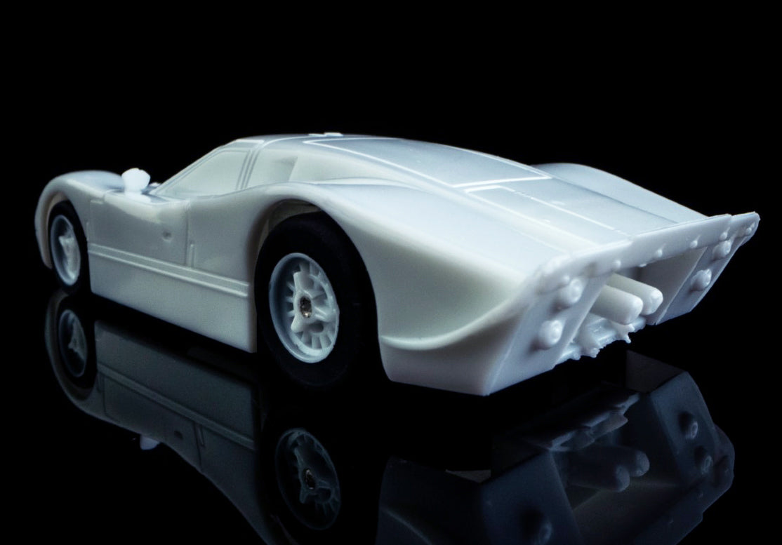 AFX 22070 - HO Scale Ford GT40 MK IV – White Paintable Red Slot Car