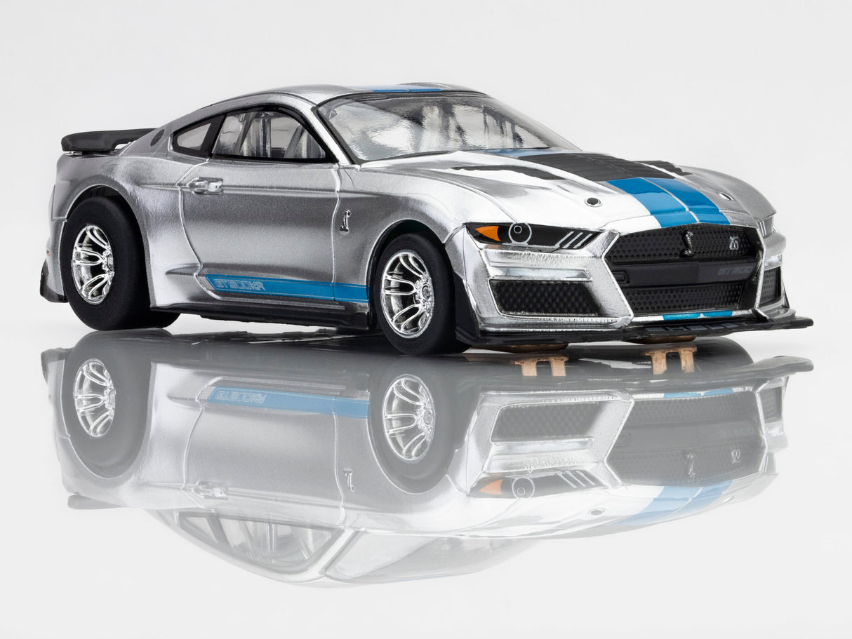 AFX 22099 – 2022 Mustang GT500KR Slvr/Blu