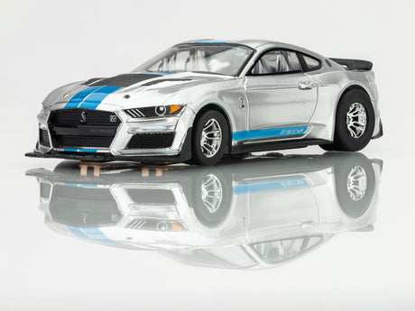 AFX 22099 – 2022 Mustang GT500KR Slvr/Blu